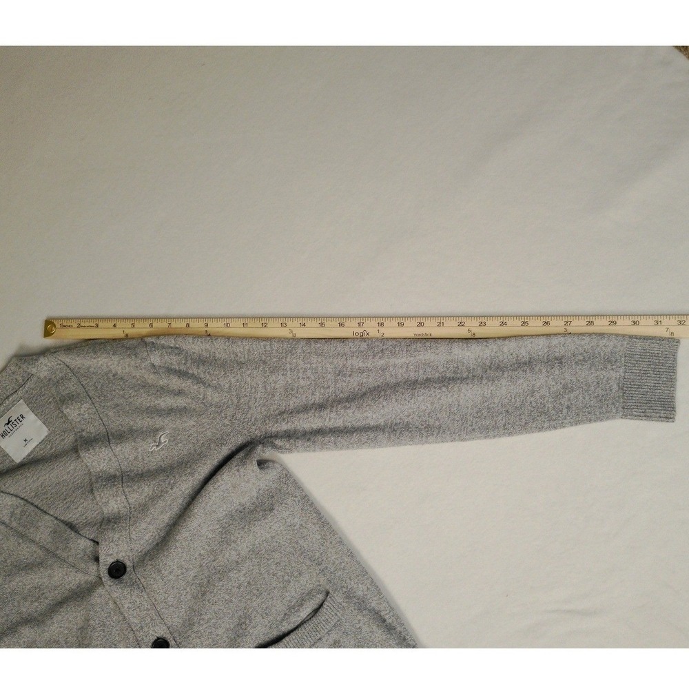 Hollister Mens Heather Gray Button Front Cardigan Sweater Logo Size M - Picture 9 of 9